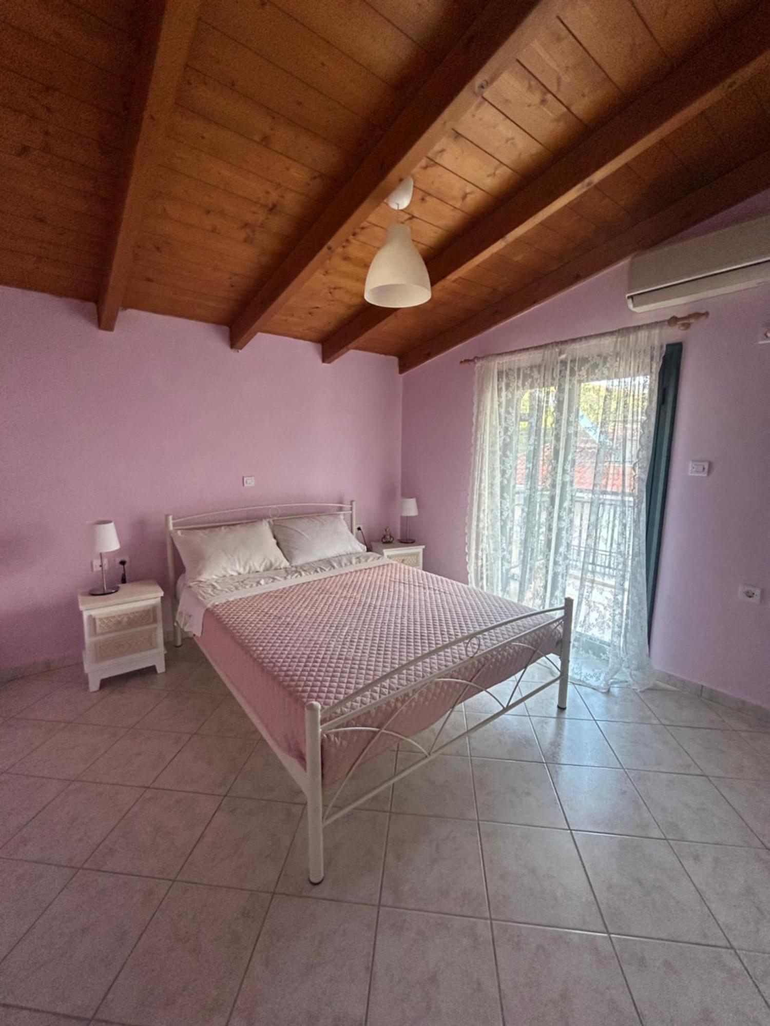Lena S Apartment Nafpaktos Zewnętrze zdjęcie